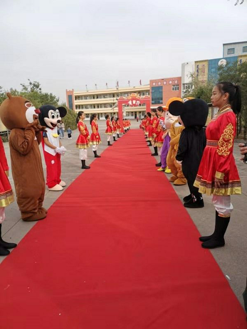 棋盘井第一小学和棋盘井第三小学“迎新生入学仪式”现场